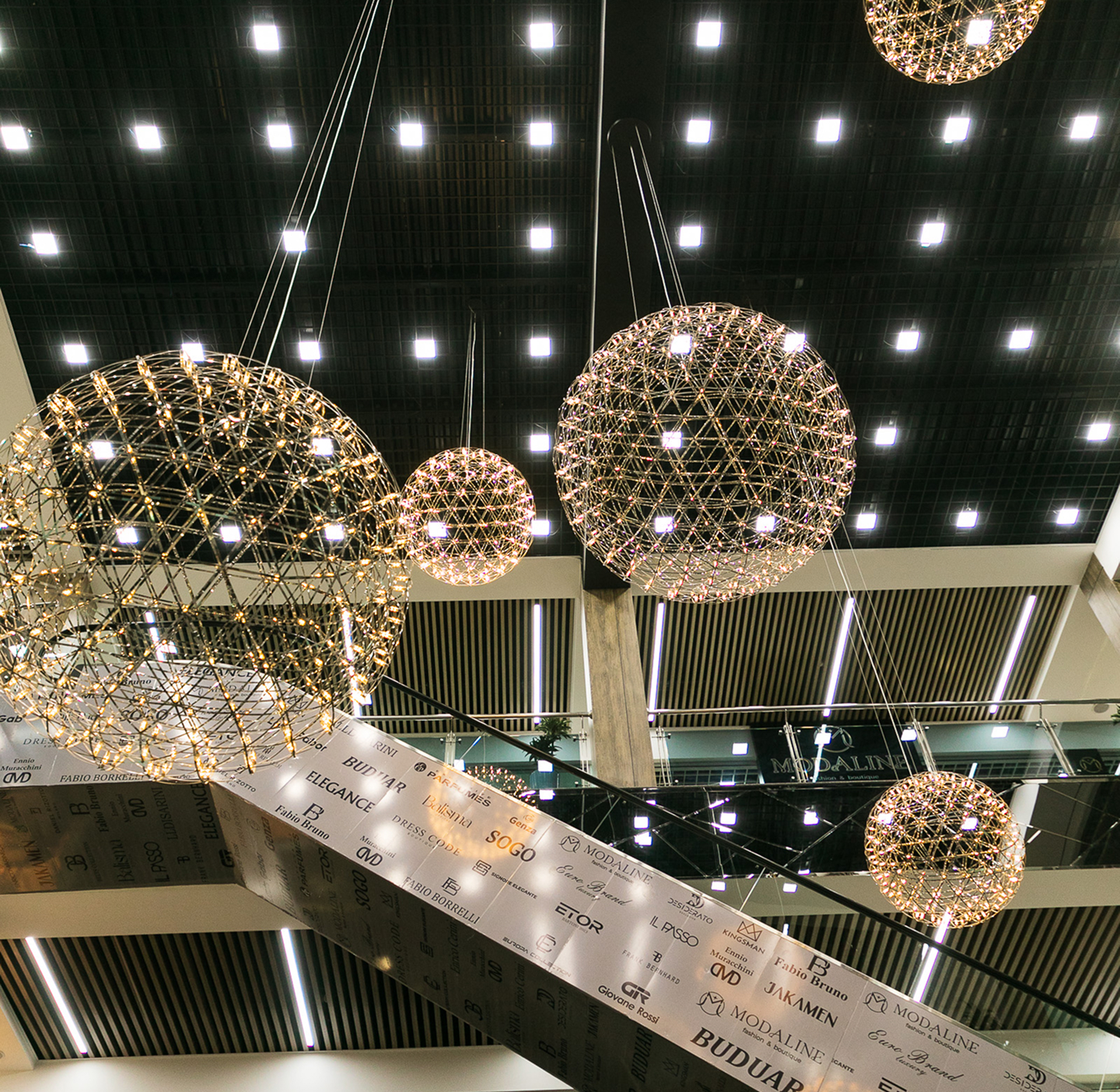 Afsona Mall Exterior